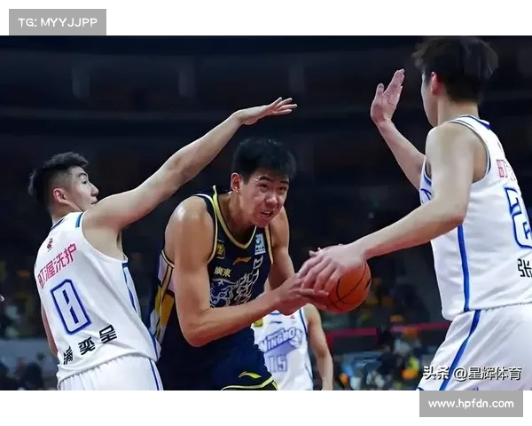 广东男篮官方宣布徐昕续约并租借加盟广州龙狮 租借期为四年 广东男篮官方宣布徐昕续约并租借加盟广州龙狮 租借期为四年